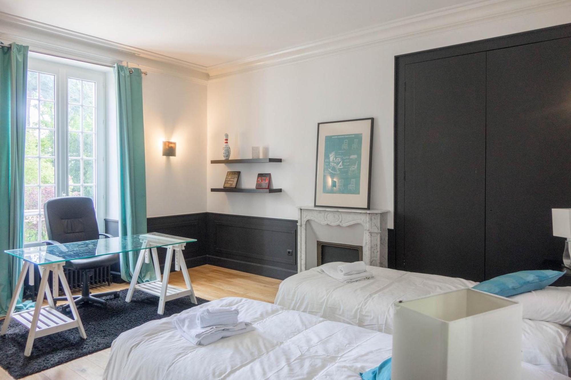 Maison Chaleureuse De 4 A 12 Personnes Neuville-aux-Bois Ngoại thất bức ảnh