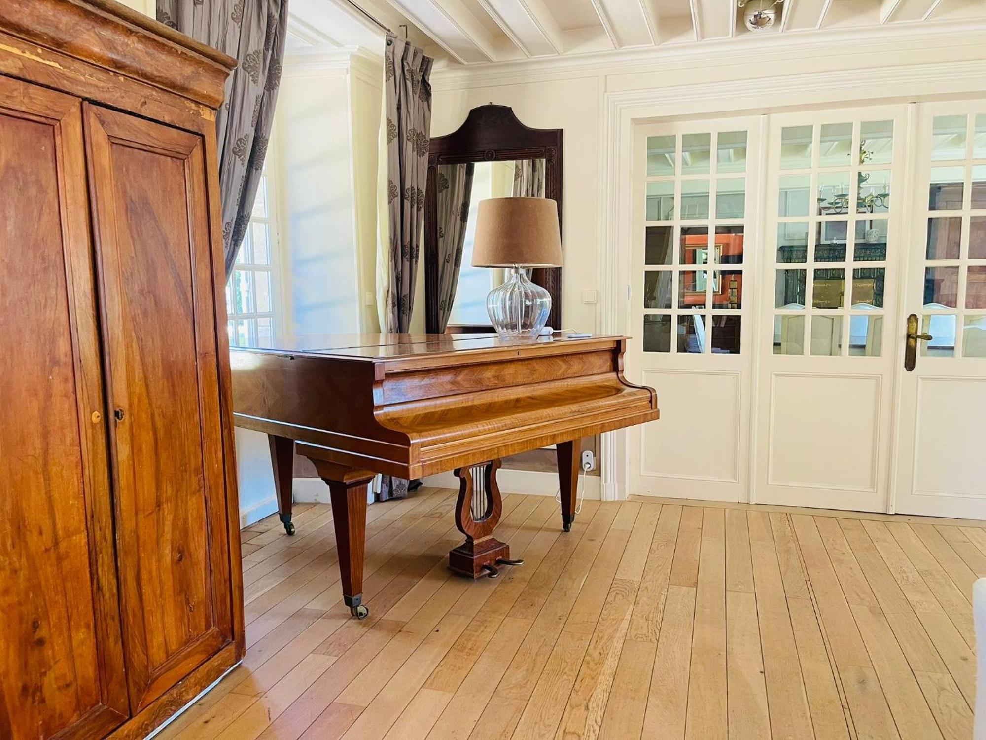 Maison Chaleureuse De 4 A 12 Personnes Neuville-aux-Bois Ngoại thất bức ảnh